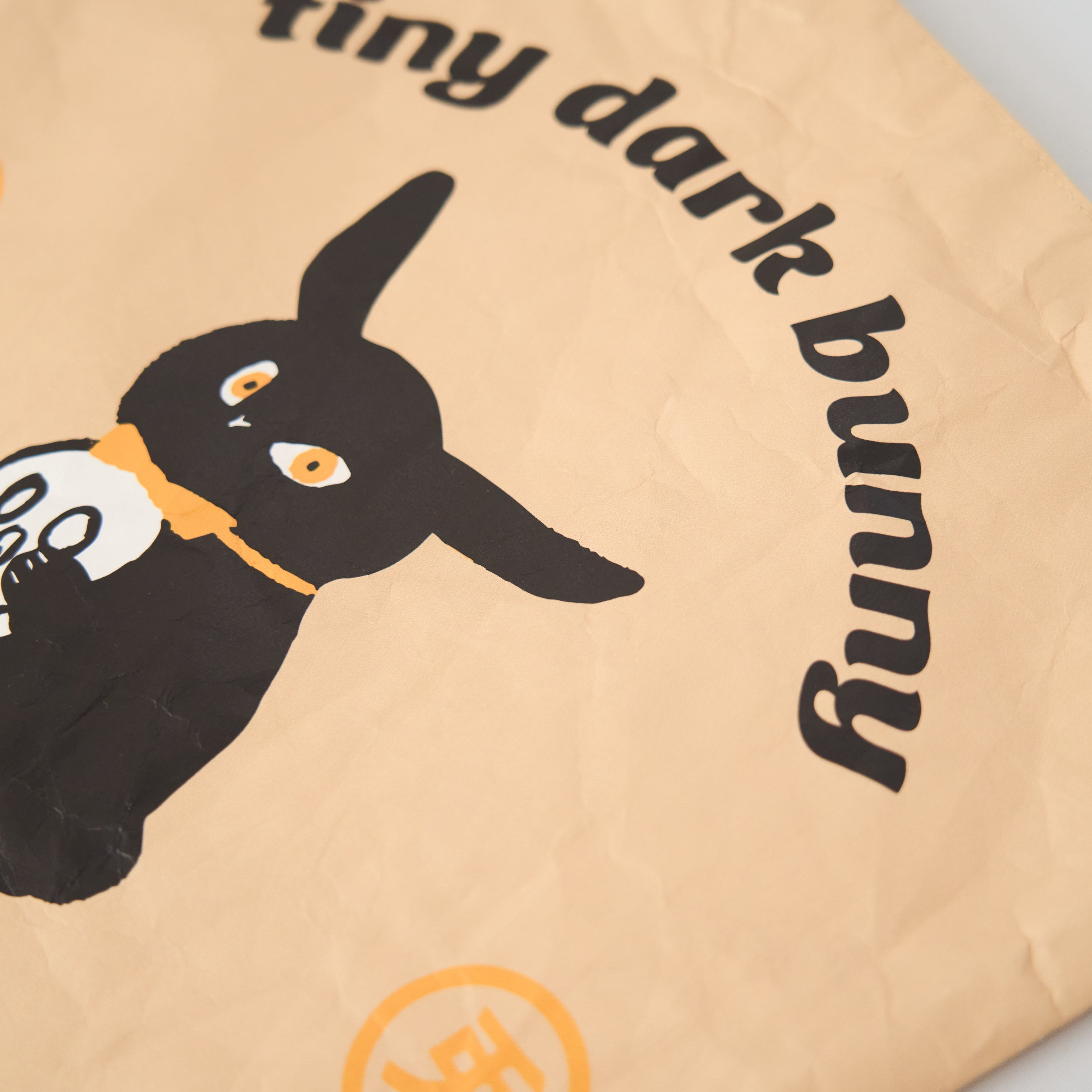 Tiny Dark Bunny 紙袋風トートバッグ