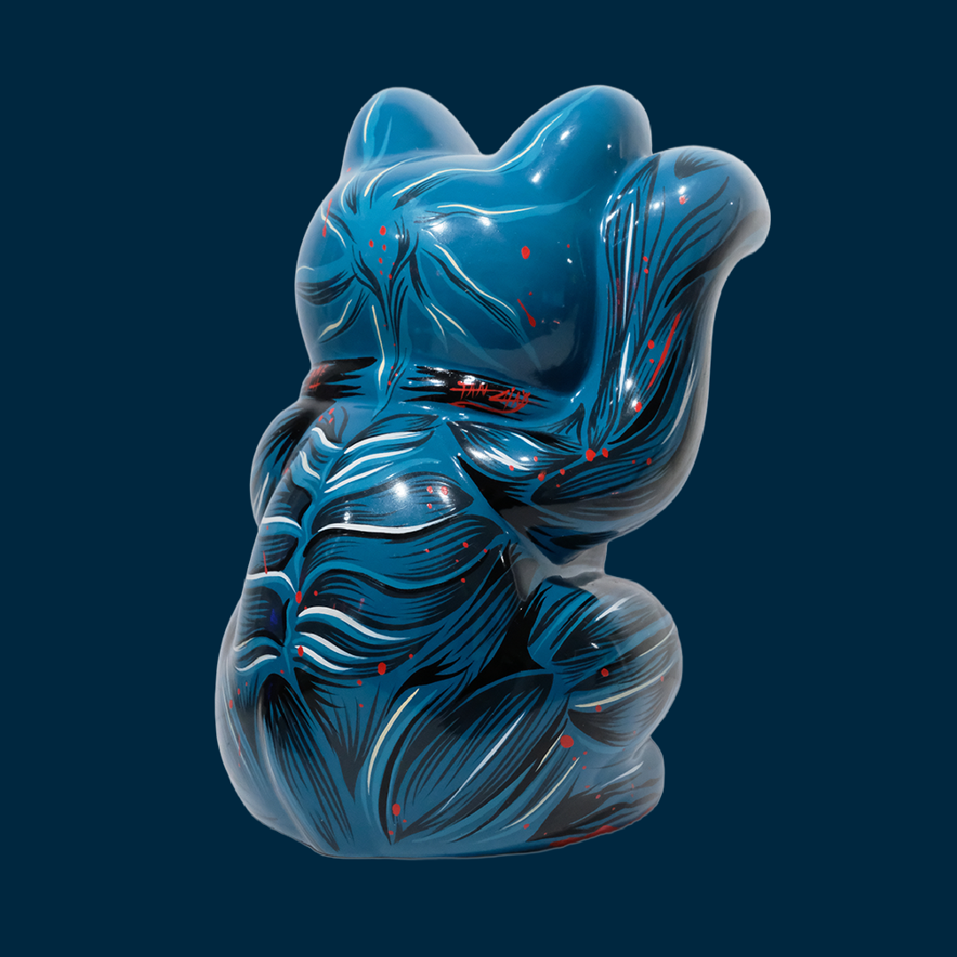 Kustom China Sofubi - Otherworldly Beckoning Cat BIG