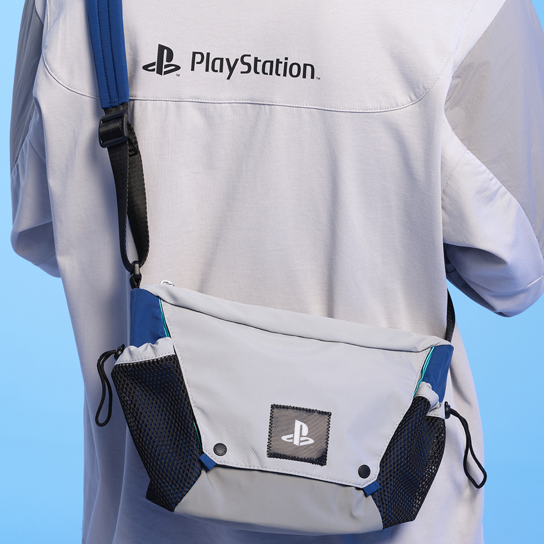 PlayStation ショルダーバッグ – SOMSOC PlayStation ショルダーバッグ – SOMSOC