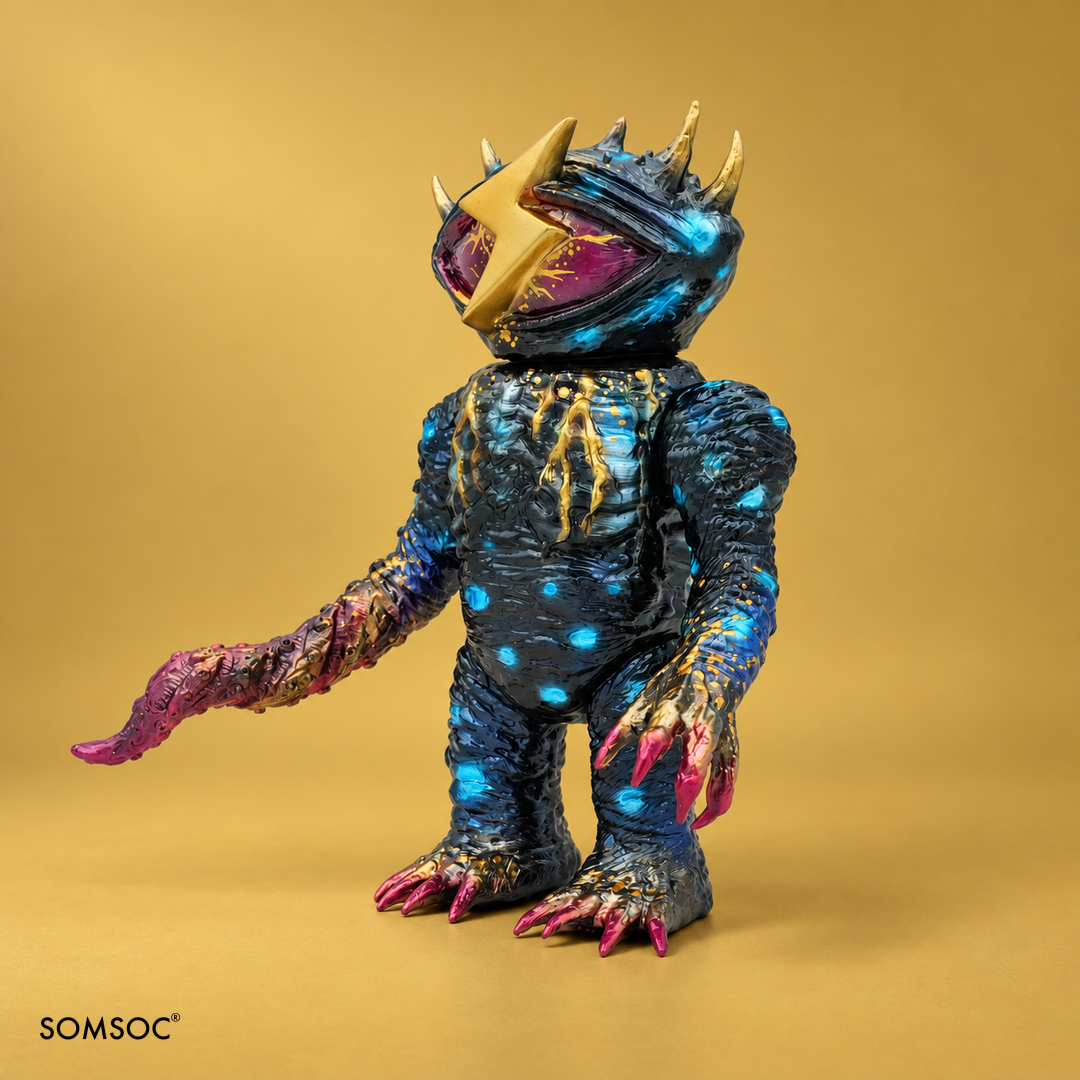 赤松和光 x 静電場朔 ソフビ「Electric Eye」 by GYAROMI One-off Edition