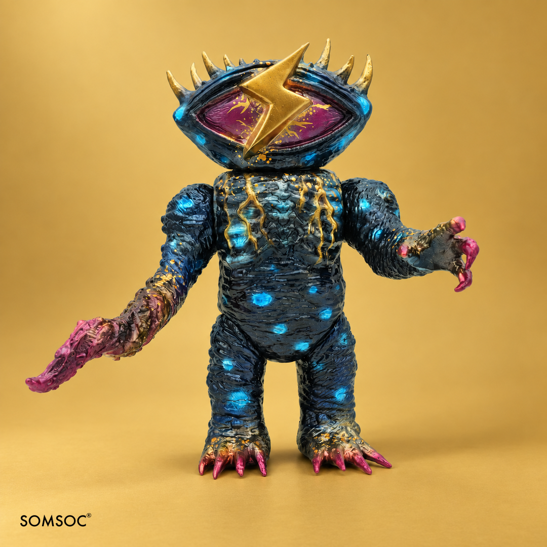 赤松和光 x 静電場朔 ソフビ「Electric Eye」 by GYAROMI One-off Edition